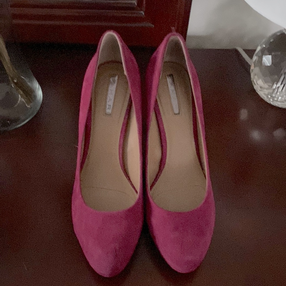 Tahari Platform heels